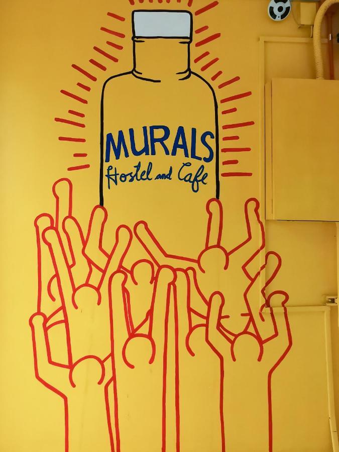 Murals Mactan Hostel มักตัน ภายนอก รูปภาพ